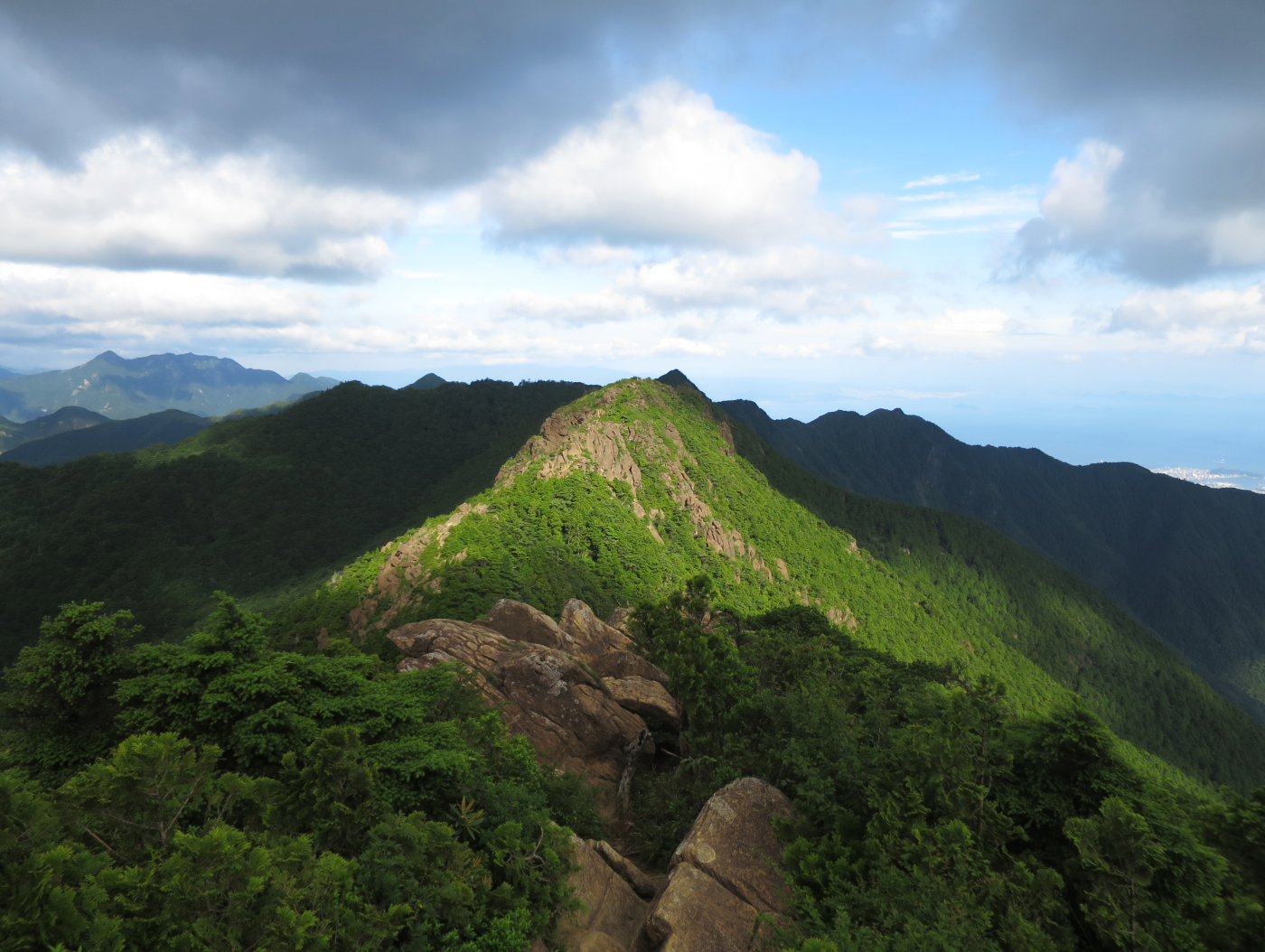 Mt Higashi Akaishi 東赤石山 To Besshi Mine 旧別子銅山跡 Overnight Hike Shikoku Hiking And Adventure 四国登山と冒険